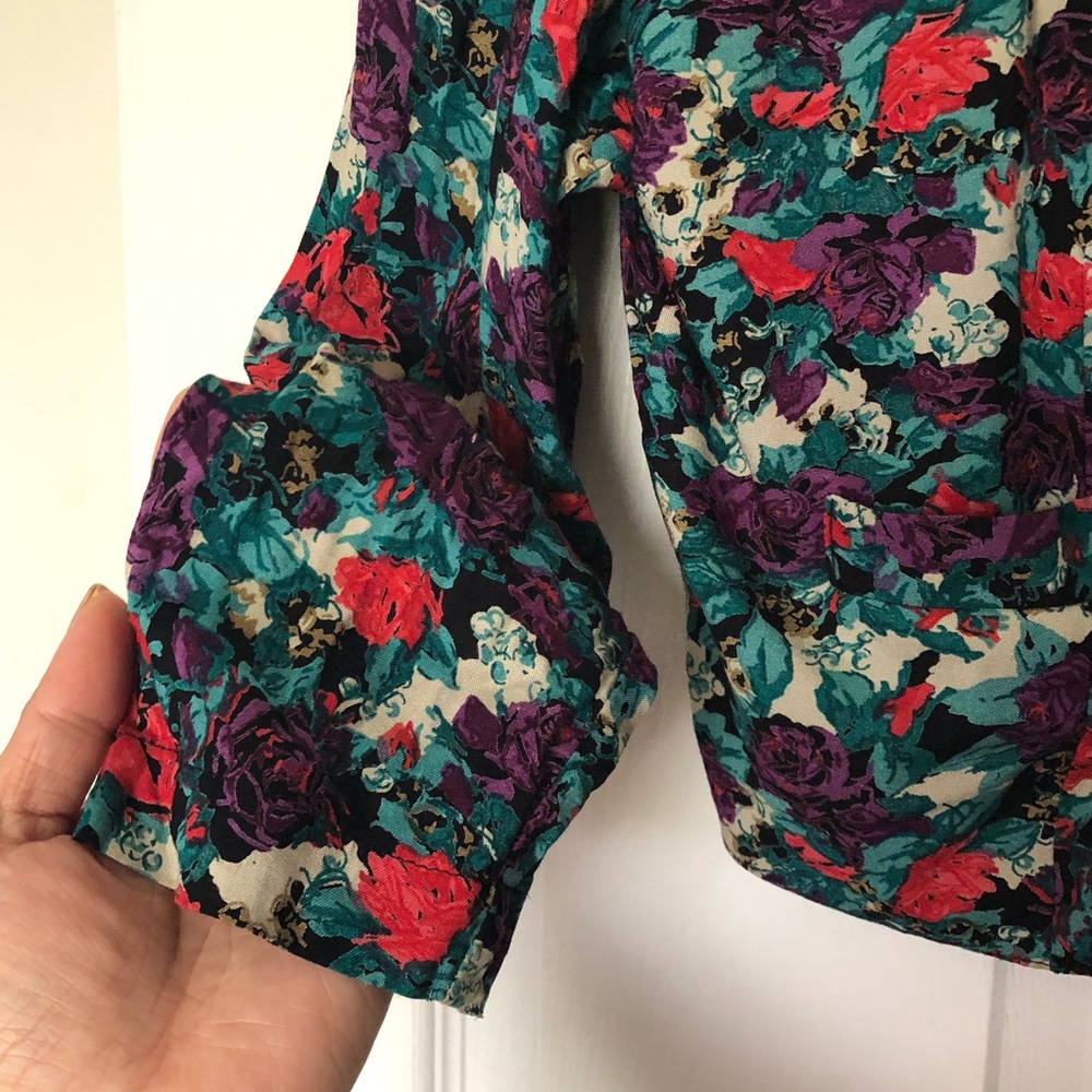 Vintage Floral Blazer - Picture 4 of 11